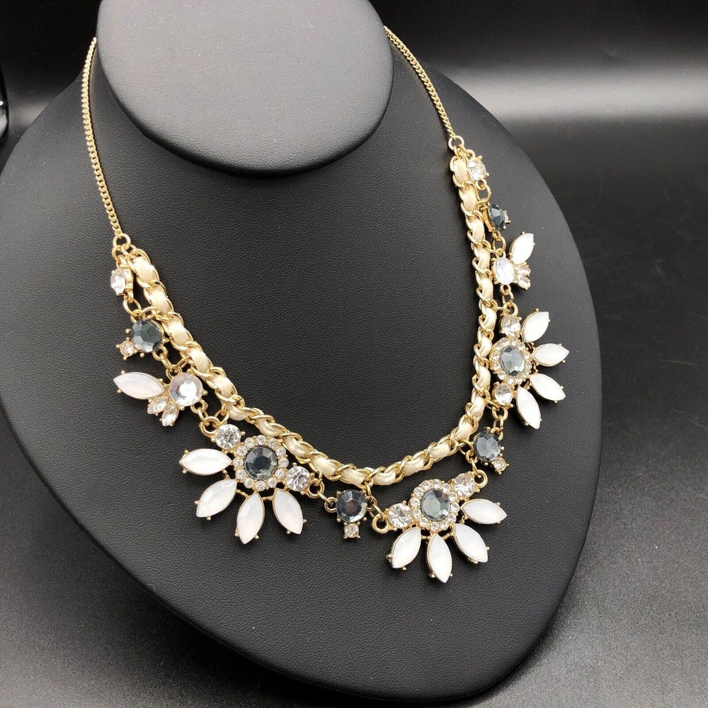 Lauren Conrad Necklace Flower‎ Bib Statement Gray Crystals Gold Tone White Cord